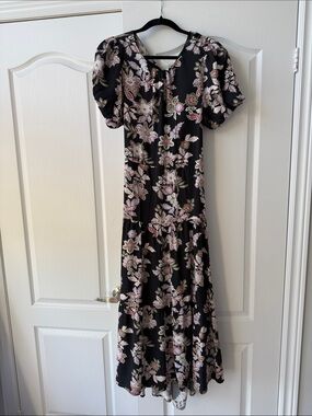 MINKPINK Black Floral Maxi Dress with Puff Sleeves and cutout back